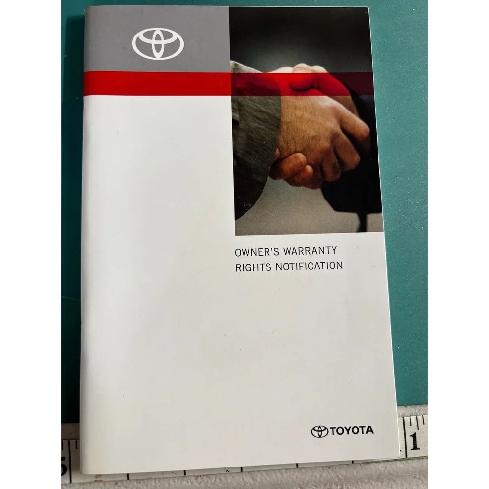 2010 Toyota Prius Owners Manual Set with‎ DVD and Portfolio Case